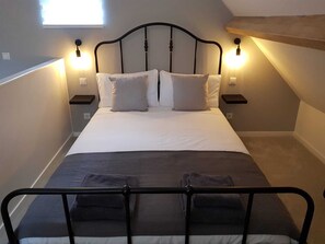 2 camere, ferro/asse da stiro, culla da viaggio, Wi-Fi gratuito