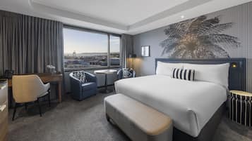 Minibar, Zimmersafe, laptopgeeigneter Arbeitsplatz