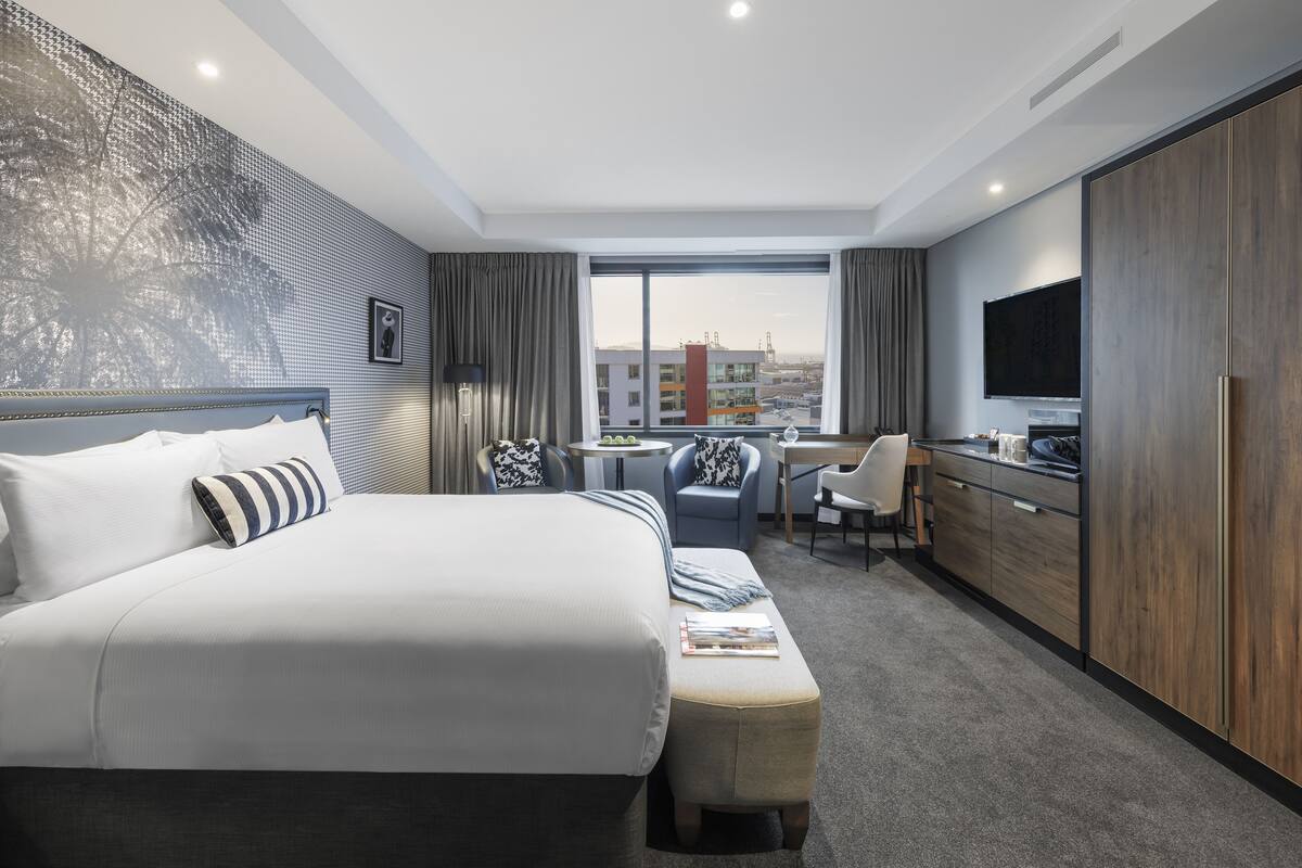 1 bedroom, minibar, in-room safe, laptop workspace