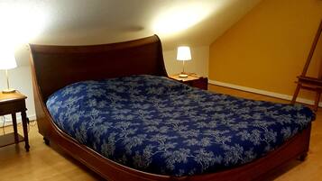 1 slaapkamer, een strijkplank/strijkijzer, reisbedje, wifi