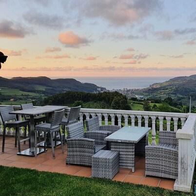 Rural apartment with sea views