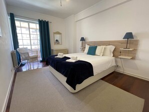 1 quarto, ferros/tábuas de passar roupa, acesso à internet