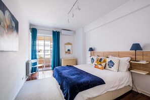 1 bedroom, iron/ironing board, internet, bed sheets