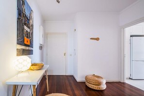 Interior - Cascais with Pool II by Portugal Portfolio (Cascais)