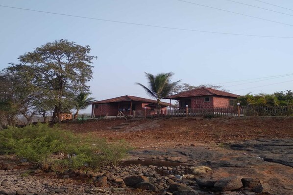 Front of property – evening/night