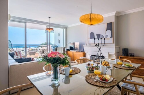 Luxury Sea View Apartment by Portugal Portfolio
