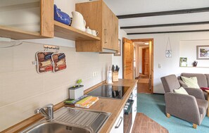 Kühlschrank, Herdplatte, Geschirrspüler