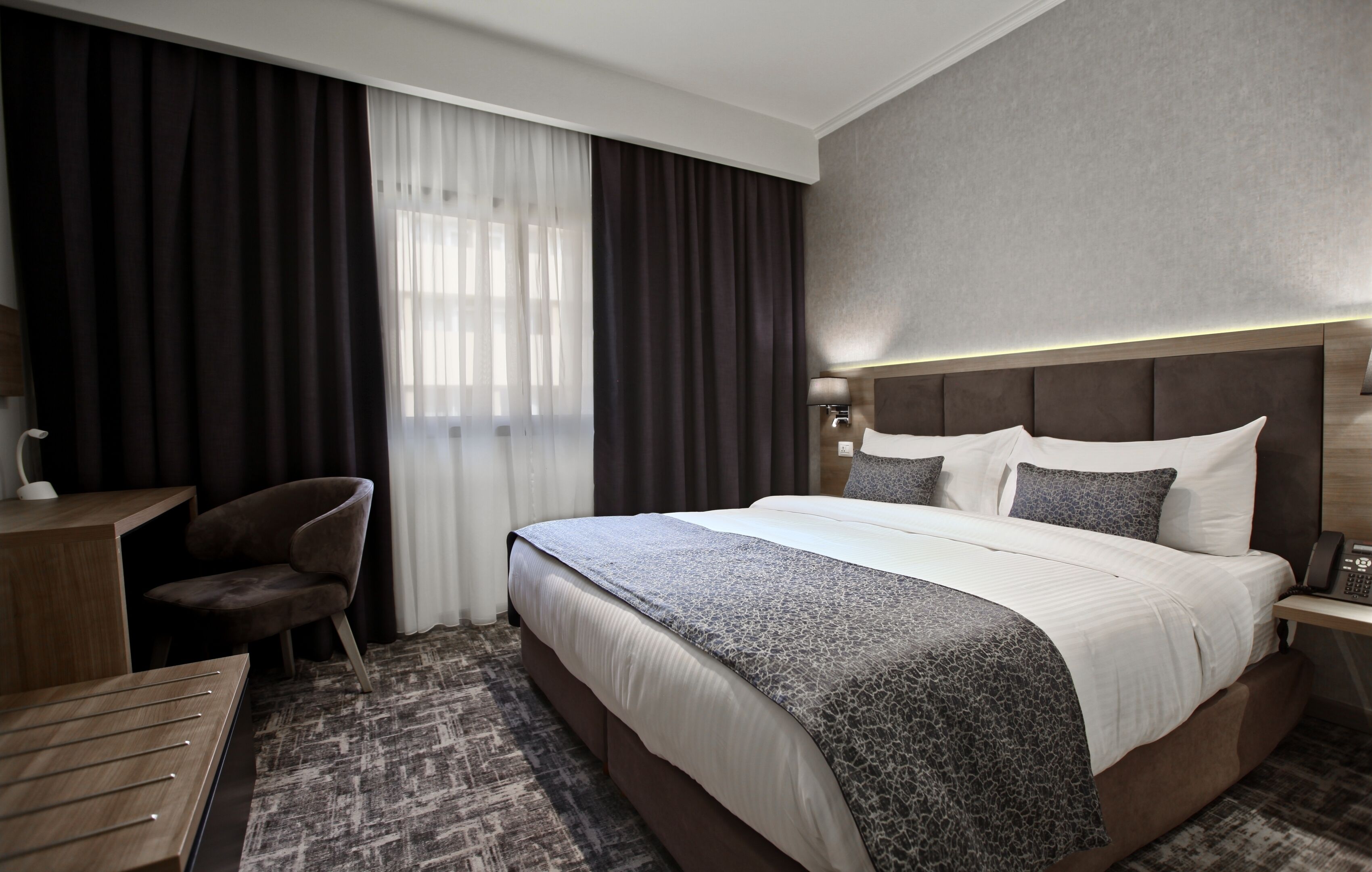 deluxe twin room | 1 bedroom, egyptian cotton sheets, premium bedding, down duvets