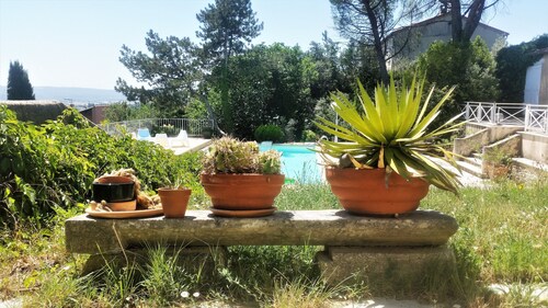 Maison familiale sur les hauteurs de Manosque.