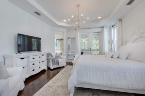 4 bedrooms, iron/ironing board, free WiFi, bed sheets