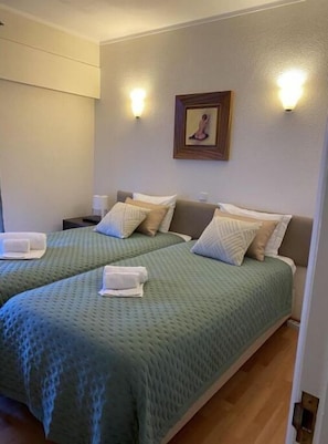1 quarto, ferros/tábuas de passar roupa, berço de viagem, Wi-Fi