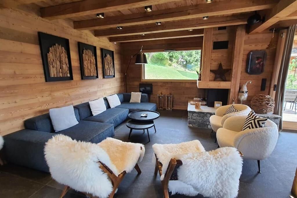 TV connectée, cheminée, imprimantes