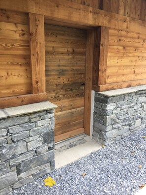 تفاصيل الفندق من الخارج