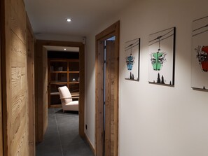 المنشأة من الداخل