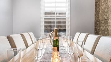 Appartement | Cuisine privée | Réfrigérateur, micro-ondes, four, plaque de cuisson