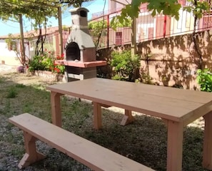 House, 2 Bedrooms, Smoking, Garden View | Garden - Appartment Lavigna Fully Furnished (Camerota)
