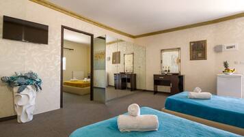 2 bedrooms