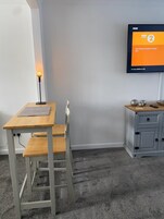 Apartment, 1 Bedroom | Dining