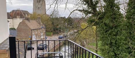 Apartment, 2 Bedrooms, Balcony, River View | Balcony