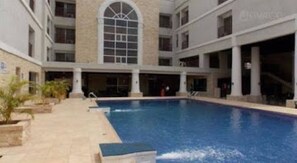 Zimmer, 1 Schlafzimmer, barrierefrei, Raucher | Pool | Innenpool