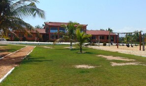 Exterior - Bojo Beach Resort -family Suite (Bortianor)