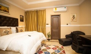 1 bedroom - Brynx Haven -family Room (Cape Coast)