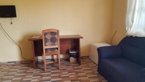 Miscellaneous - Is Guest House- King Room (Cape Coast)