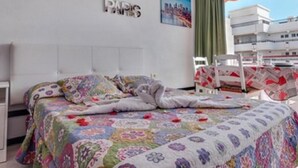 1 bedroom - The Olimpia Building, Located Next to Playa del Bobo in Playa de las Americas, (Adeje)