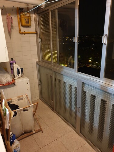 Oferta una Habitacion de Alquiler en Usera