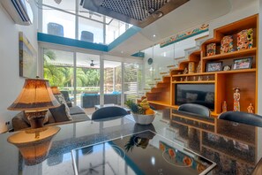 Apartment, 2 Schlafzimmer, Balkon, Poolblick | Innenbereich
