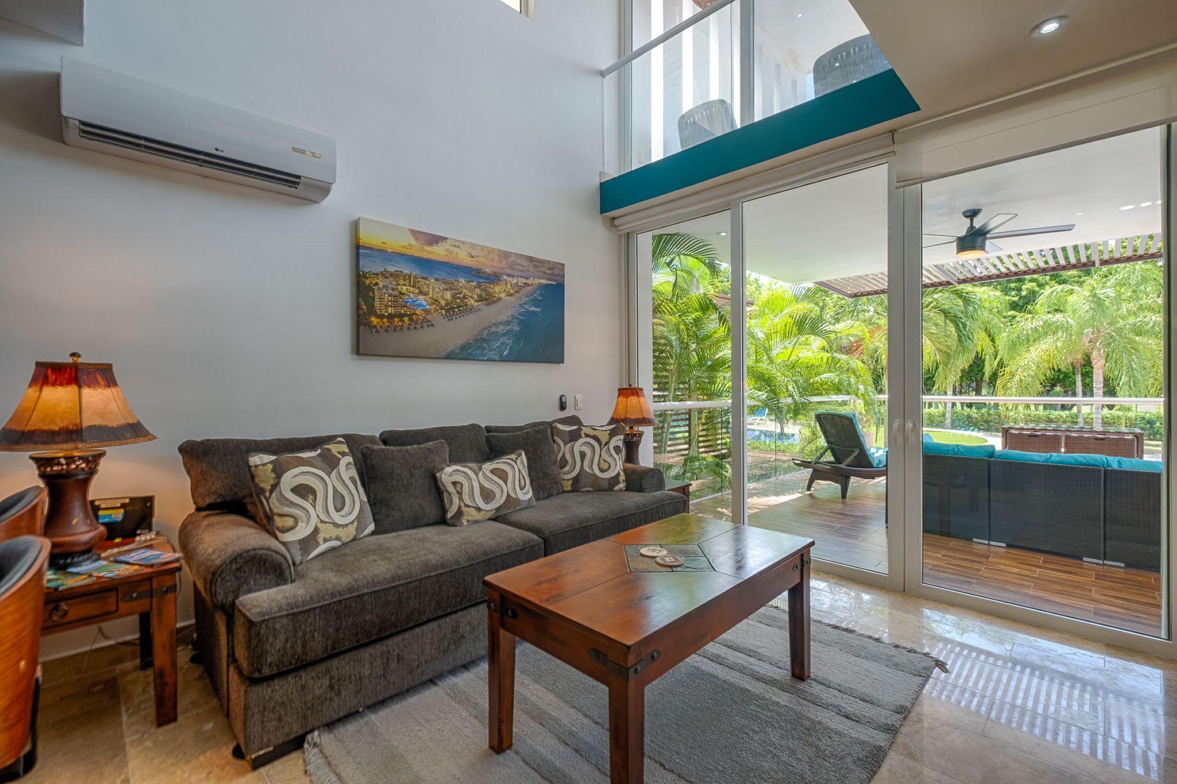 Apartamento, 2 habitaciones, balcón, vistas a la piscina | Zona de estar