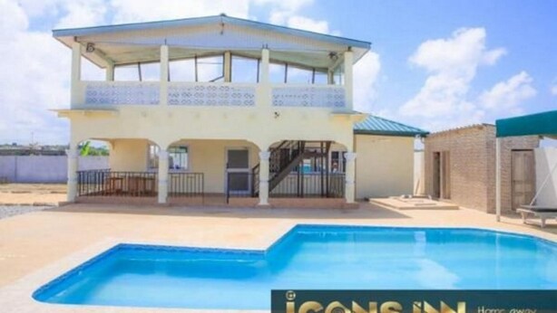 Unclassified image, 1 of 21, button - House With Pool Icons Inn - Elmina (Elmina)