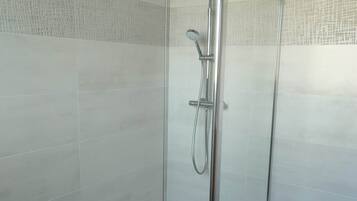 Bathtub