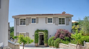 Exterior - Villa Zita with Private Pool Ideal for Groups up to 10 Guests (Jakomici)