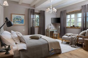 4 chambres, fer et planche à repasser, lit parapluie, Wi-Fi gratuit