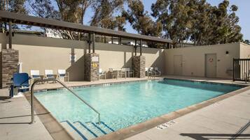 Piscina a l'aire lliure