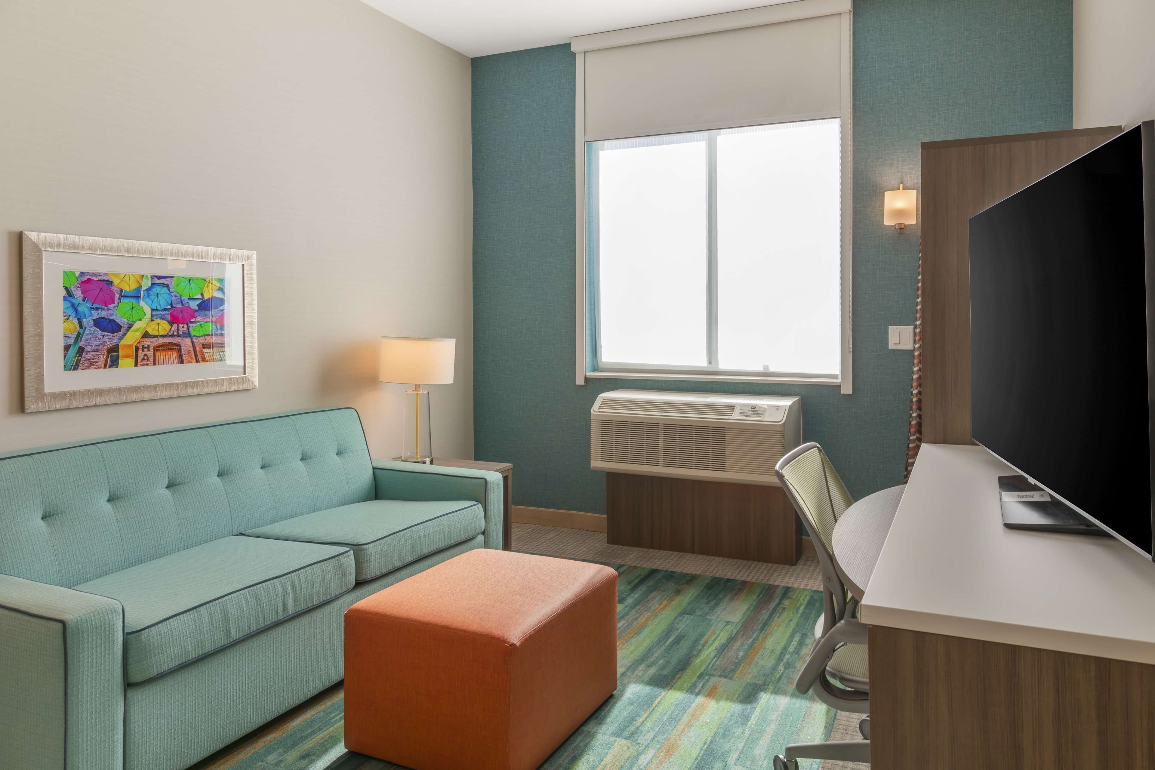 50-inch flat-screen tv with satellite channels, tv