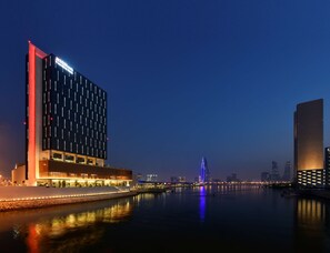 Exterior - Hilton Garden Inn Bahrain Bay (Manama)