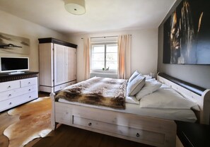 2 Schlafzimmer, Bügeleisen/Bügelbrett, Reisekinderbett, WLAN