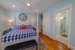 3 chambres, fer et planche à repasser, Wi-Fi, draps fournis