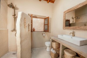 Shower, towels, soap, shampoo