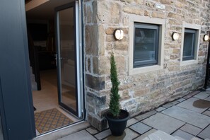 تفاصيل الفندق من الخارج