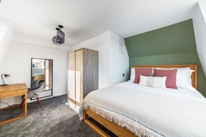 1 chambre, fer et planche à repasser, Wi-Fi, literie fournie