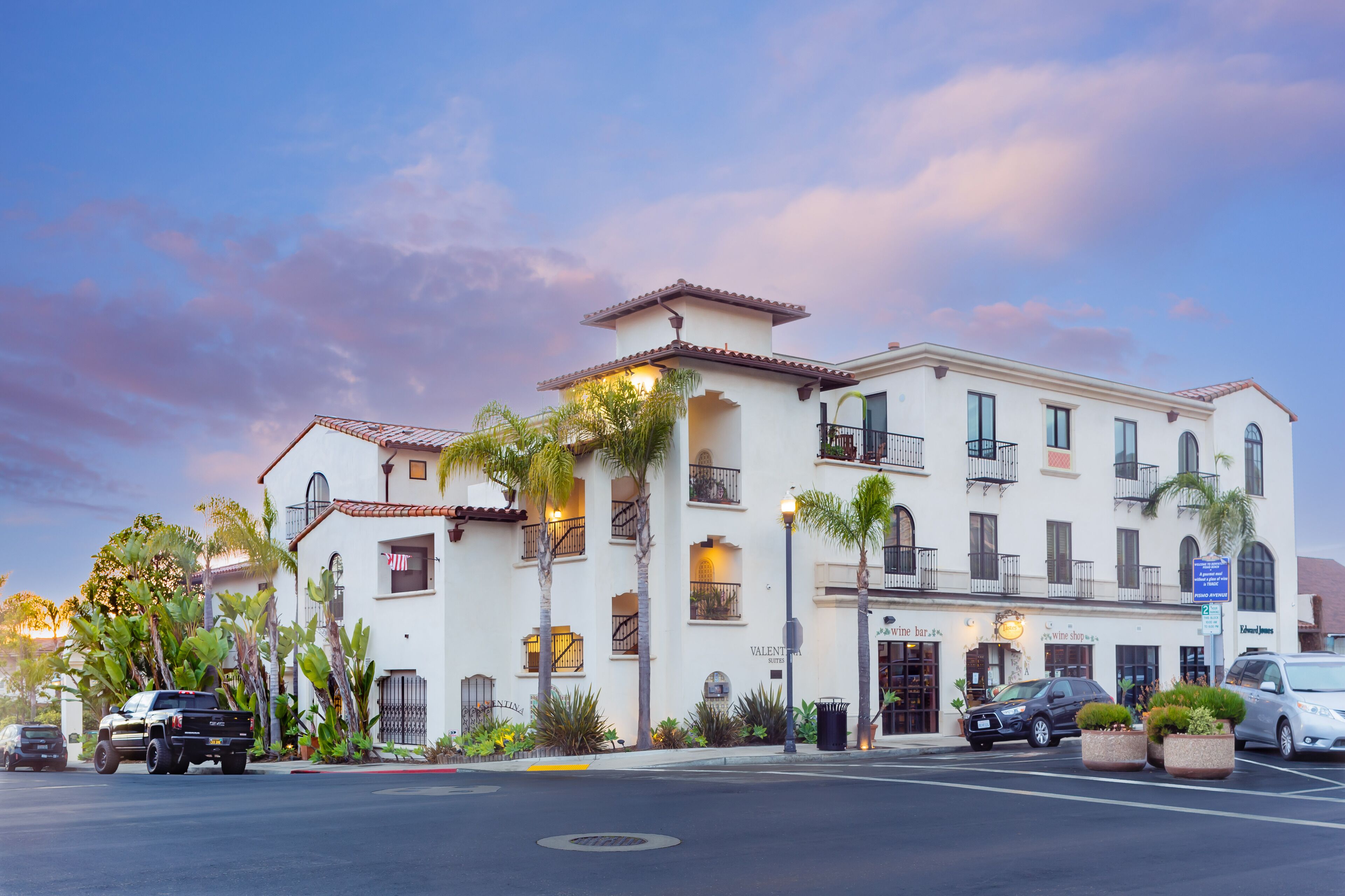 501 Valentina Suite: 2  BR, 2  BA Condominium in Pismo Beach, Sleeps 6