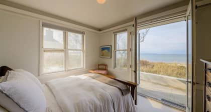 Amagansett Beachfront Beauty