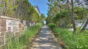 Hus, flere senger (Bungalow 3 - 1BR, Waterfront) | Overnattingsstedets uteområder
