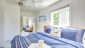 House, Multiple Beds (Bungalow 7 - 2BR, Waterfront) - Bungalow 7 - 2br, Waterfront (Westhampton Beach)