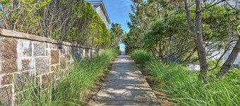 Bungalow 1 - 1br, Water View