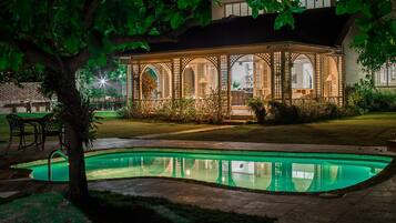 Vila, várias camas (Seagrapes Villa) | Piscina | Piscina externa