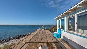 House, Multiple Beds (Bungalow 4 - 1BR, Waterfront) | Property grounds